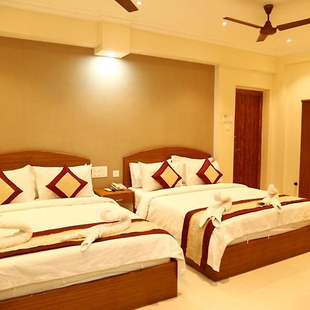 Nitheesh Residency Hotel กาญจีปุรัม ภายนอก รูปภาพ
