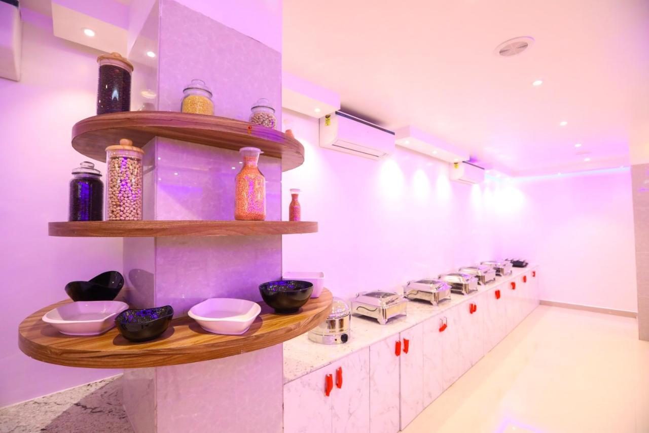 Nitheesh Residency Hotel กาญจีปุรัม ภายนอก รูปภาพ