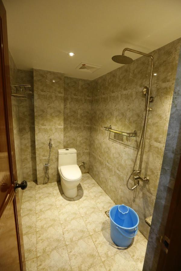 Nitheesh Residency Hotel กาญจีปุรัม ภายนอก รูปภาพ